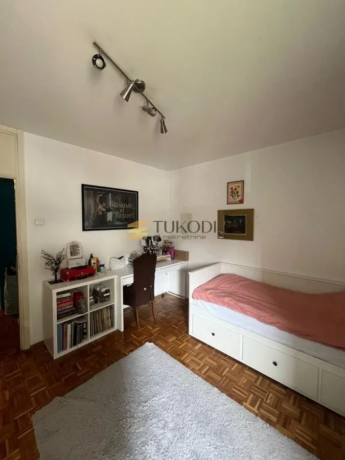 Prodaja, trosoban stan, 87m², Betanija, Novi Sad Sve Podlokacije