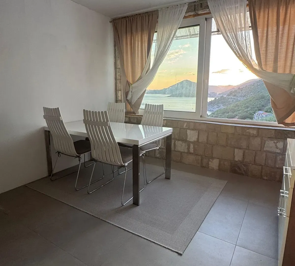Sale, two bedroom apartment, 50m², Pržno, Budva