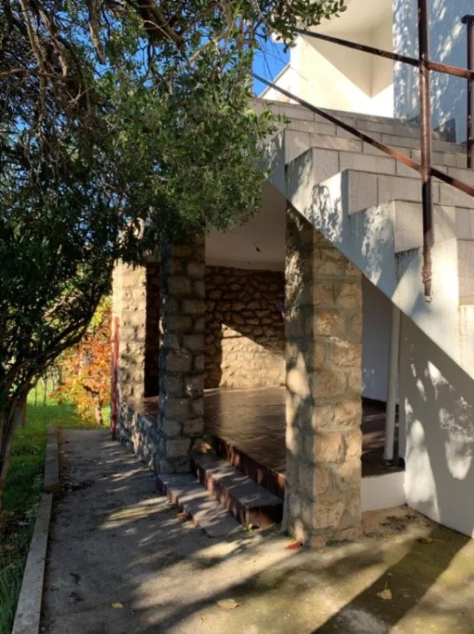 Prodaja, kuća, 180m², Dobre Vode, Bar