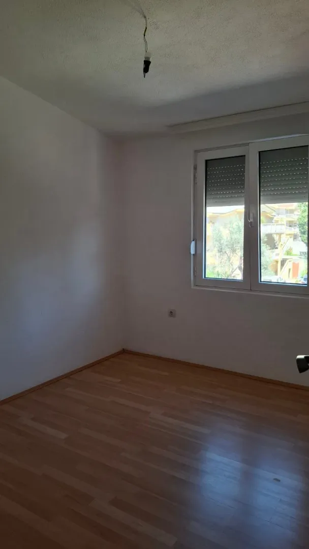 Rent, two bedroom apartment, 70m², Bjeliši, Bar