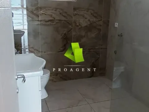 Rent, house, 300m², Kruševac, Srbija - image 9