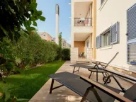 Izdavanje, dvosoban stan, 100m², Luštica Bay, Tivat - image 4