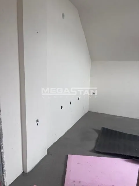 Prodaja, kuća, 114m², Zemun Ugrinovci, Zemun Sve Podlokacije