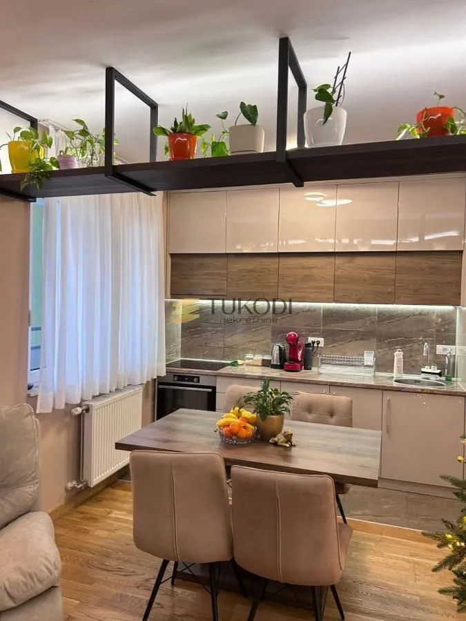 Prodaja, trosoban stan, 58m², Sremska Kamenica, Petrovaradin
