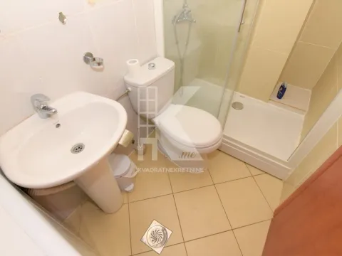 Sale, three bedroom apartment, 94m², 1 maj, Podgorica - image 18