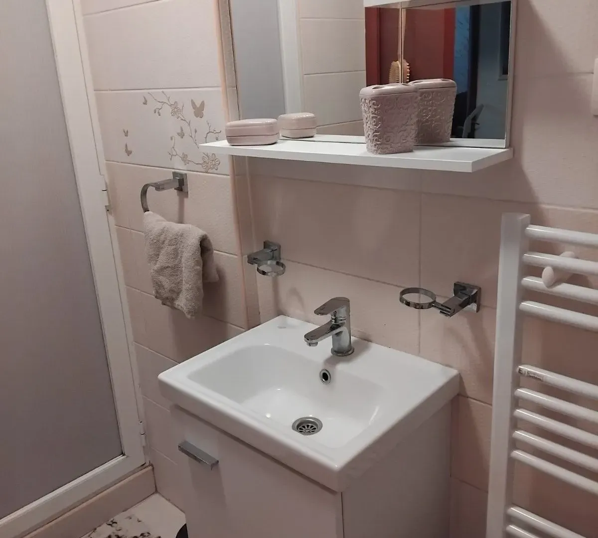 Rent, one bedroom apartment, 42m², Krivi Most, Podgorica