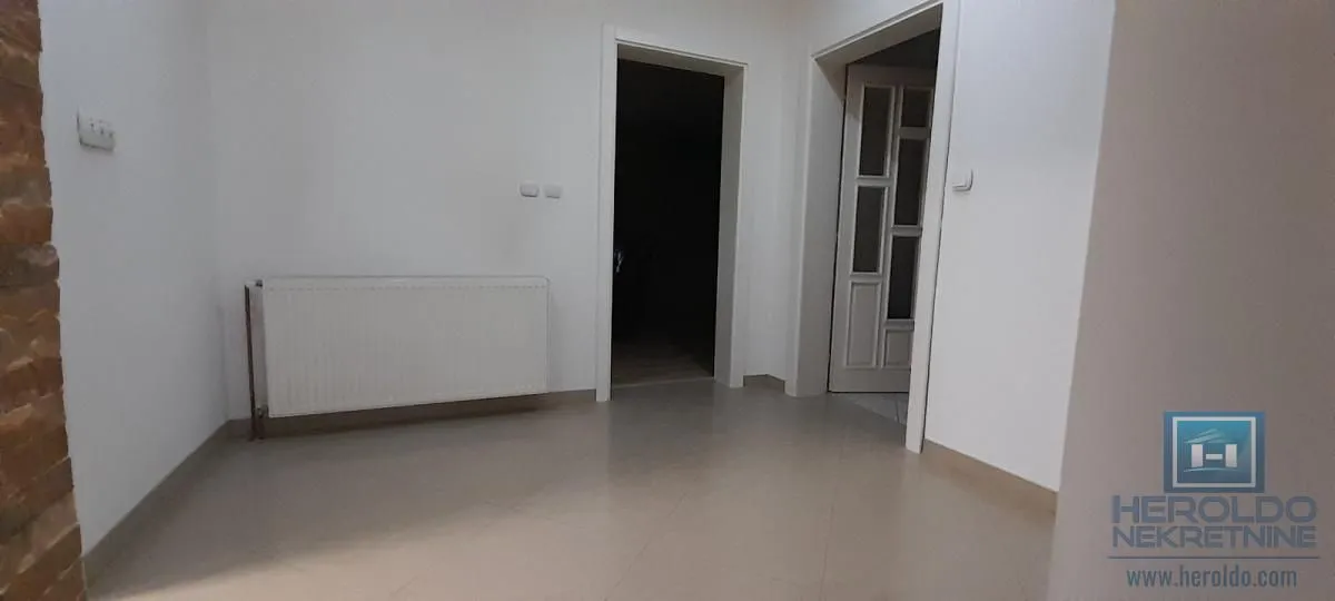 Prodaja, kuća, 150m², Trnava, Jagodina