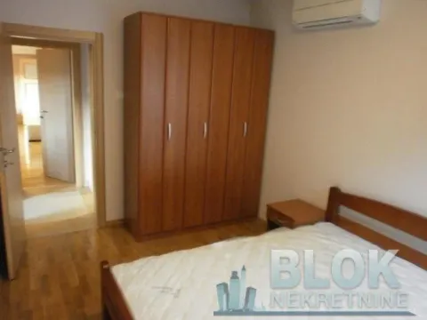 Rent, two bedroom apartment, 75m², Blok 9, Podgorica - image 7