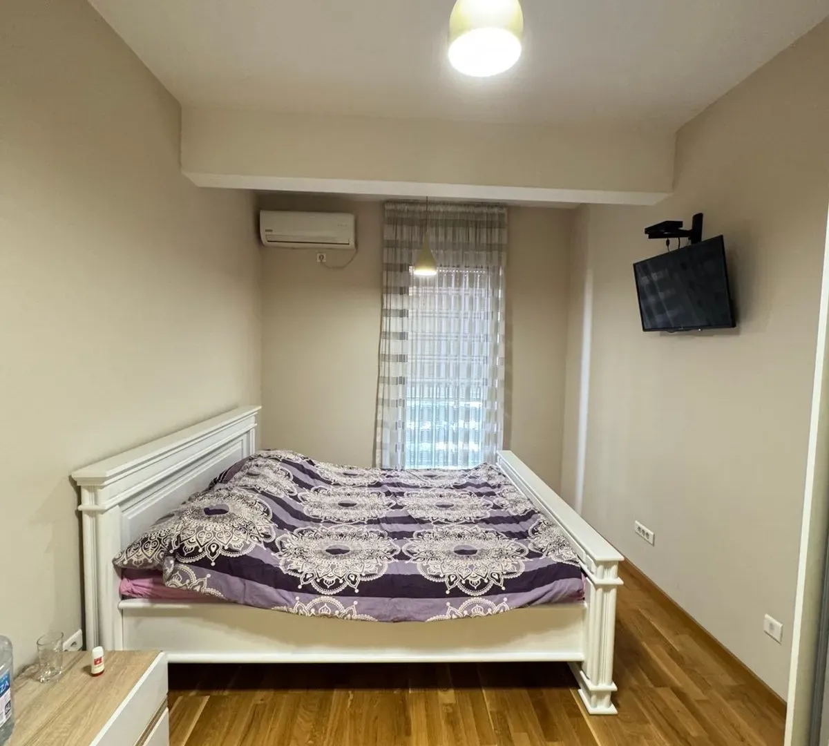 Izdavanje, trosoban stan, 95m², Blok 5, Podgorica