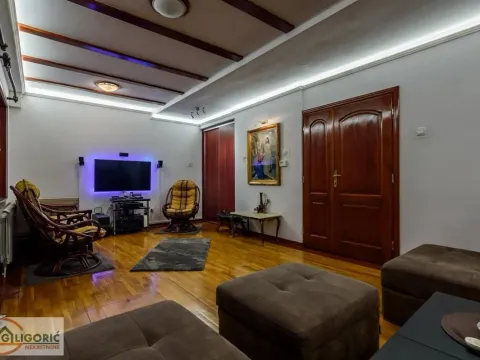 Sale, four bedroom apartment, 104m², Stari Grad, Beograd - image 3