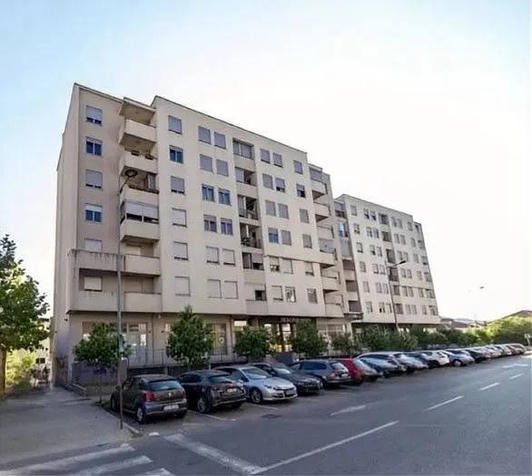 Sale, two bedroom apartment, 28m², Blok 6, Podgorica