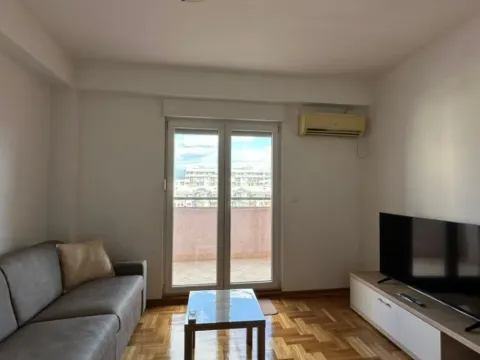 Izdavanje, jednosoban stan, 43m², Preko Morače, Podgorica - image 11