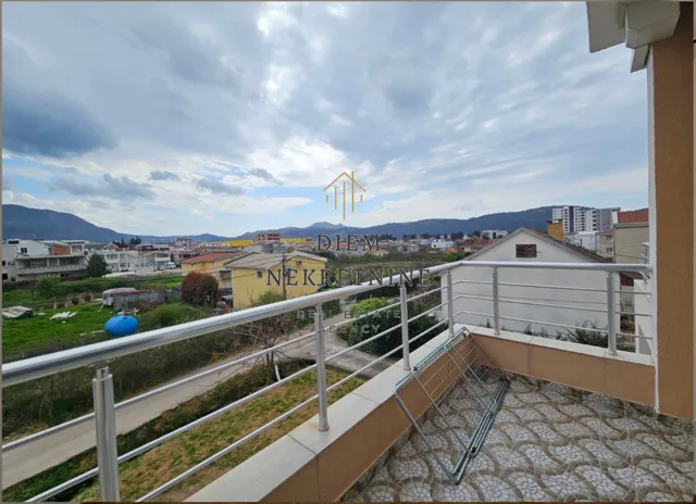 Rent, two bedroom apartment, 73m², Bjeliši, Bar