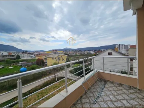 Rent, two bedroom apartment, 73m², Bjeliši, Bar - image 11