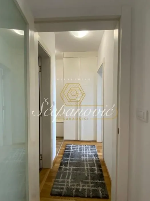 Prodaja, dvosoban stan, 44m², Nova Detelinara, Novi Sad Sve Podlokacije