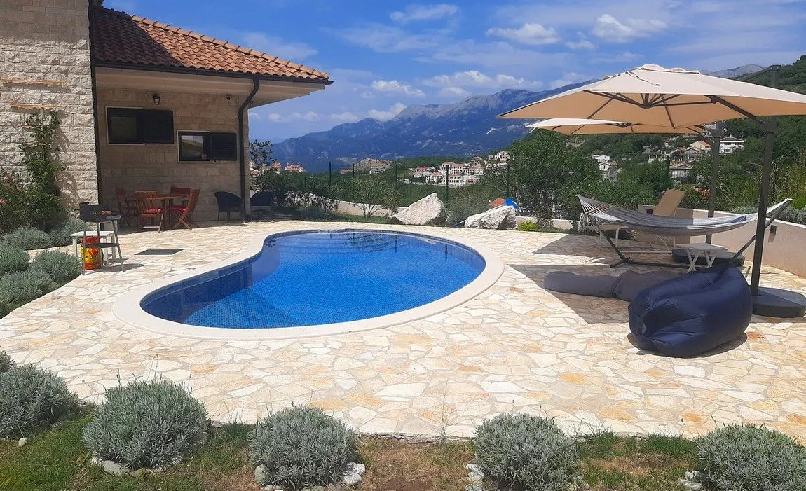 Sale, house, 183m², Tudorovići, Budva