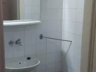 Izdavanje, trosoban stan, 73m², Centar, Jagodina - image 11