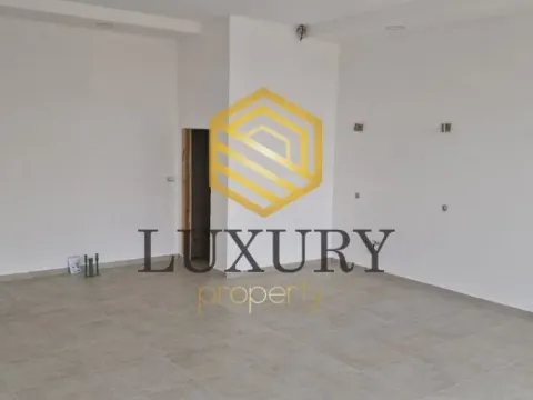 Rent, office space, 50m², Stari Aerodrom, Podgorica - image 2