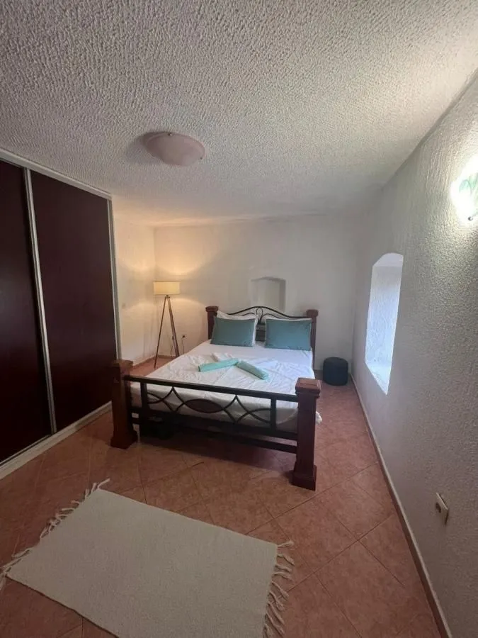Prodaja, kuća, 243m², Reževići, Budva