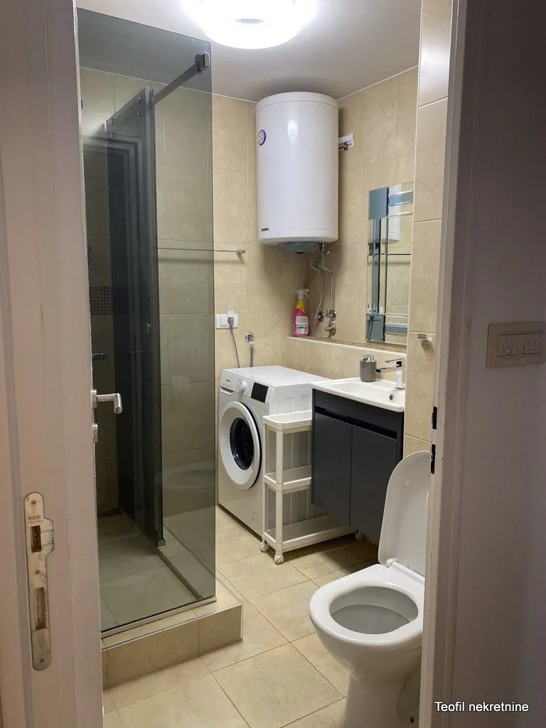 Izdavanje, četvorosoban stan, 87m², Bezanijska Kosa 2, Bežanijska Kosa Sve Podlokacije
