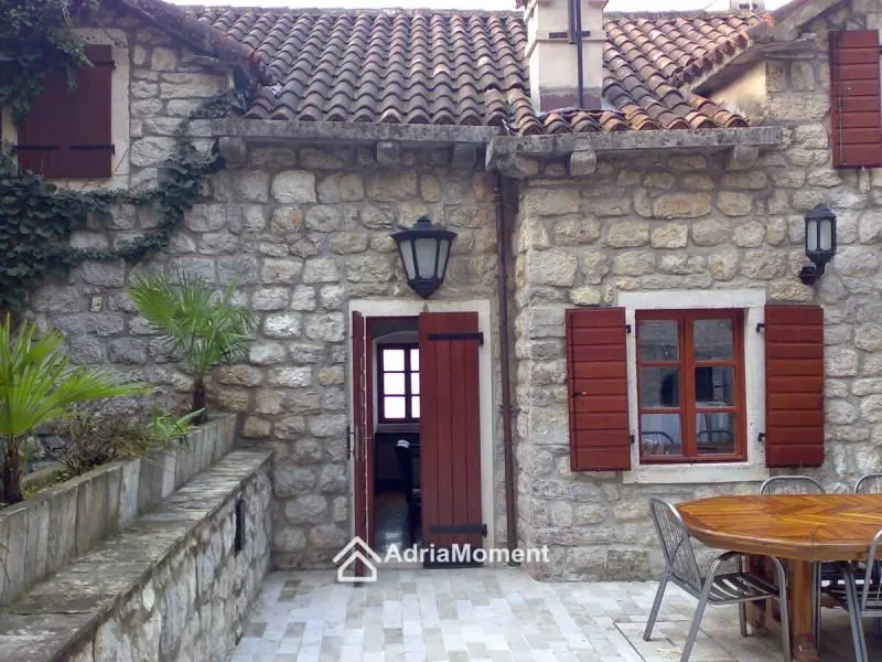Prodaja, kuća, 285m², Perast, Kotor