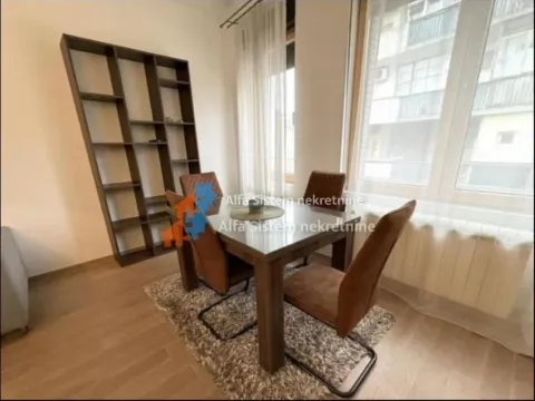 Izdavanje, trosoban stan, 70m², Vračar Sve Podlokacije, Beograd - image 5