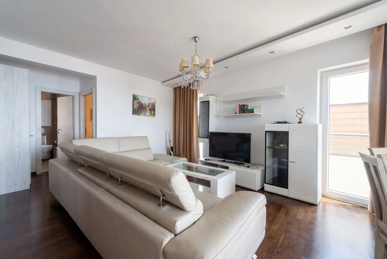 Rent, four bedroom apartment, 91m², Bečići, Budva