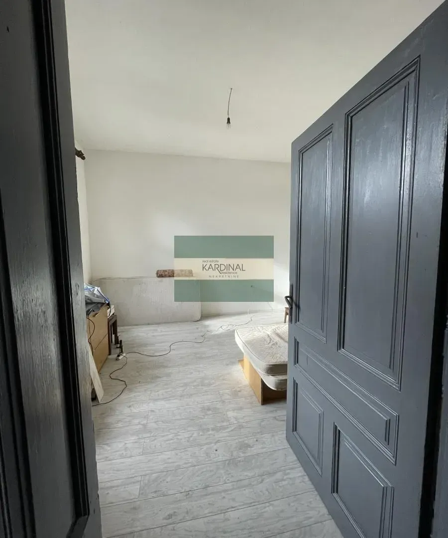 Prodaja, dvosoban stan, 57m², Mala vaga, Kragujevac