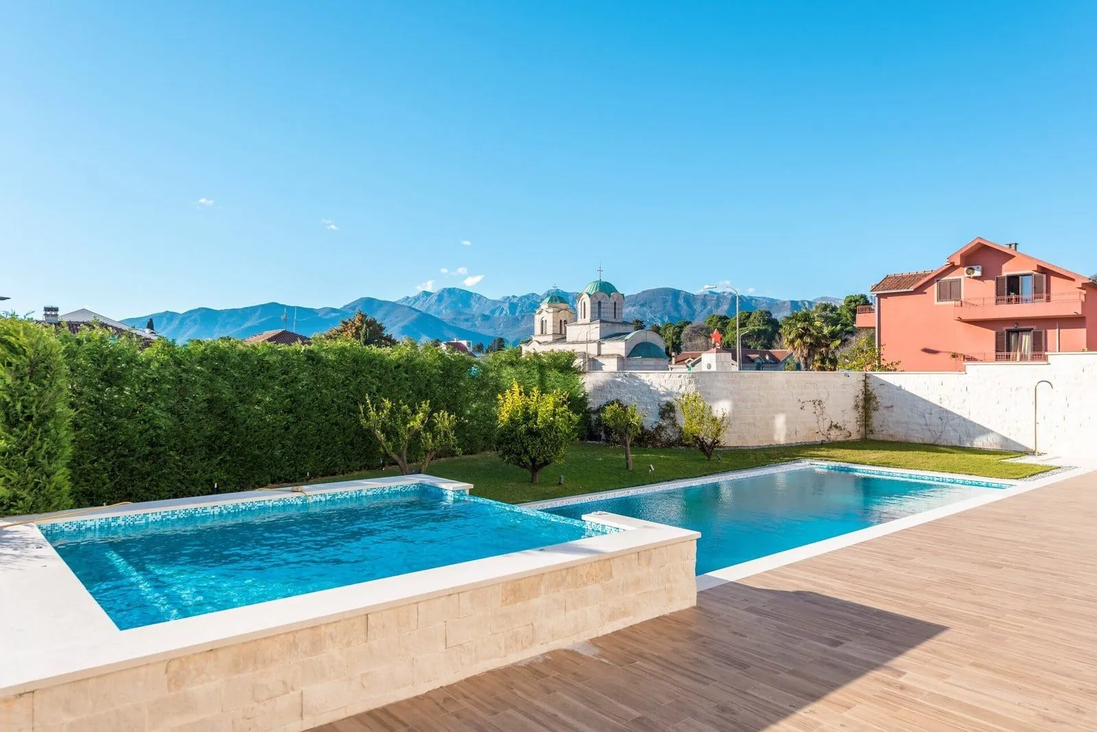 Prodaja, dvosoban stan, 103m², Centar, Tivat