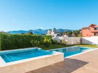 Sale, two bedroom apartment, 103m², Centar, Tivat - image 2