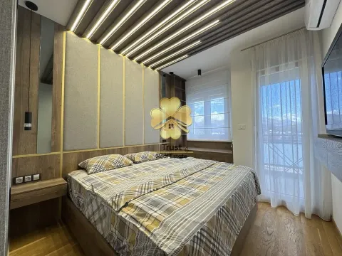 Izdavanje, dvosoban stan, 65m², City Kej, Podgorica - image 14