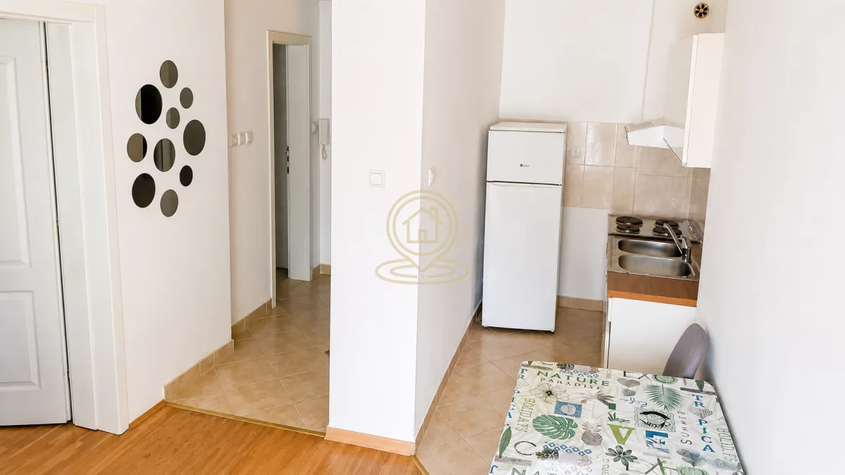Izdavanje, jednosoban stan, 36m², Adamovićevo Naselje, Novi Sad Sve Podlokacije