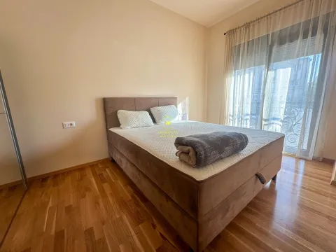 Rent, two bedroom apartment, 80m², Dalmatinska ulica, Podgorica - image 10