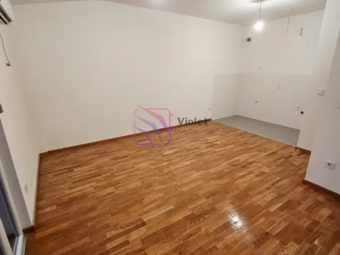 Prodaja, dvosoban stan, 72m², Stari Aerodrom, Podgorica - image 6
