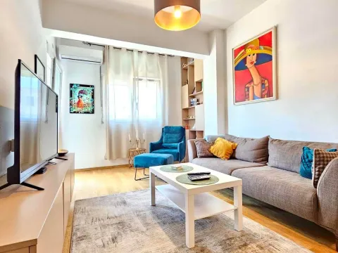 Rent, one bedroom apartment, 45m², Blok 6, Podgorica - image 2