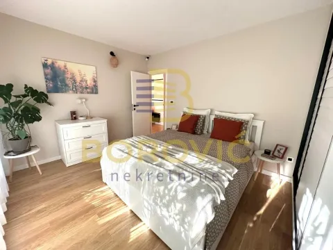 Sale, three bedroom apartment, 85m², Višnjička Banja, Palilula Sve Podlokacije - image 11