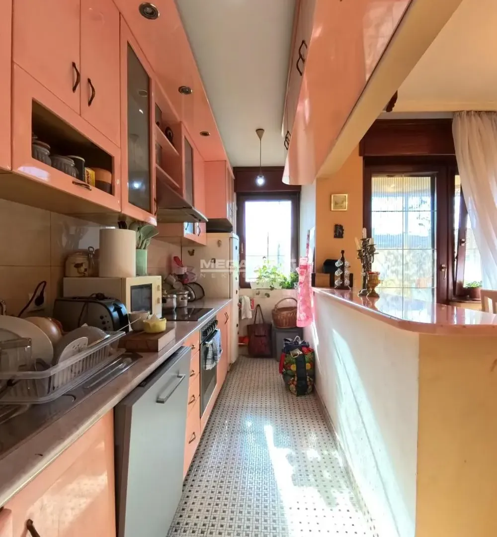 Sale, four bedroom apartment, 101m², Vukov Spomenik, Zvezdara Sve Podlokacije