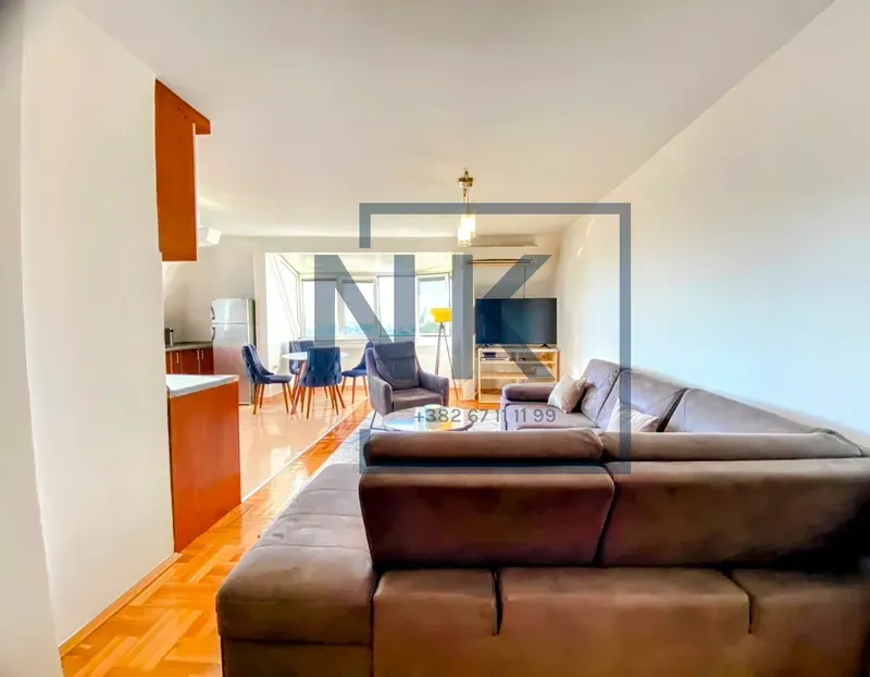 Prodaja, trosoban stan, 86m², Centar, Podgorica