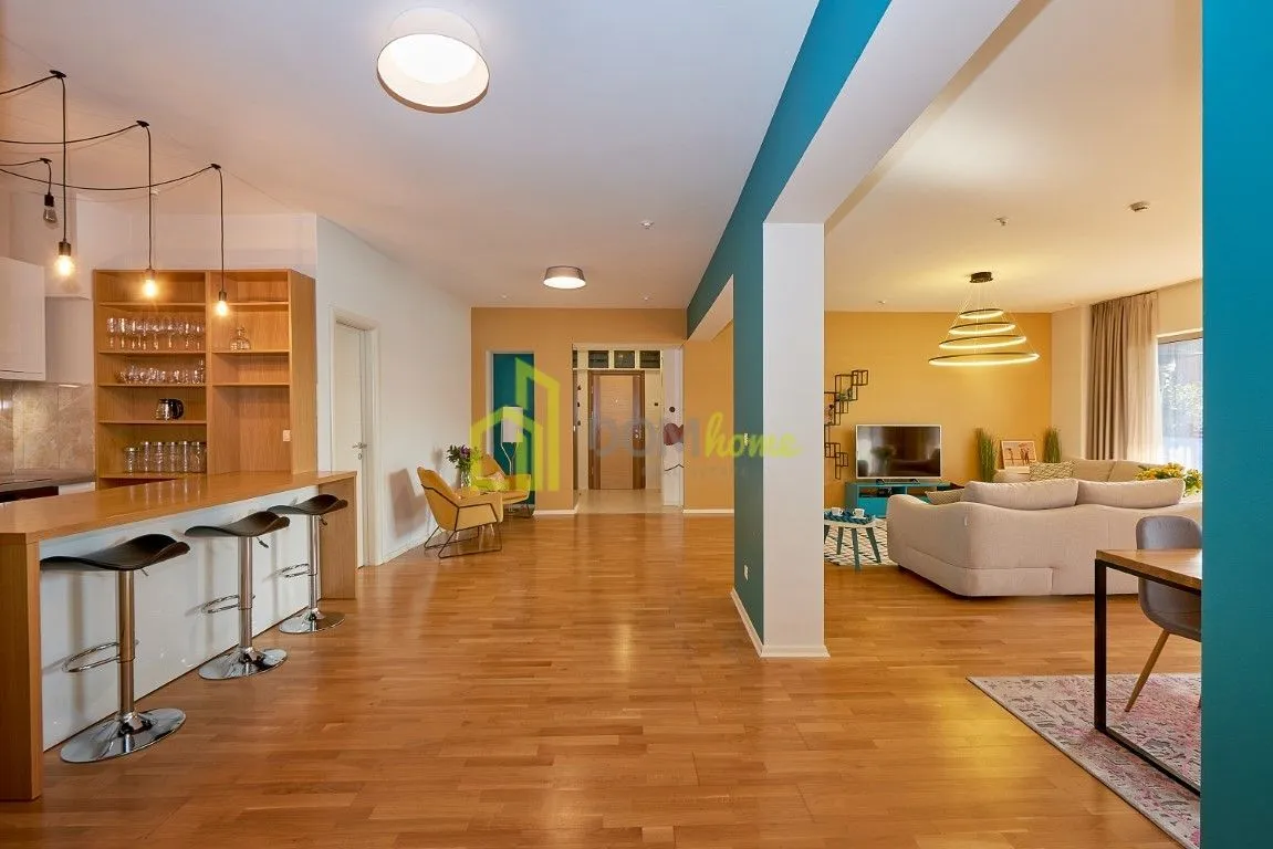 Rent, three bedroom apartment, 190m², Budva, Crna Gora