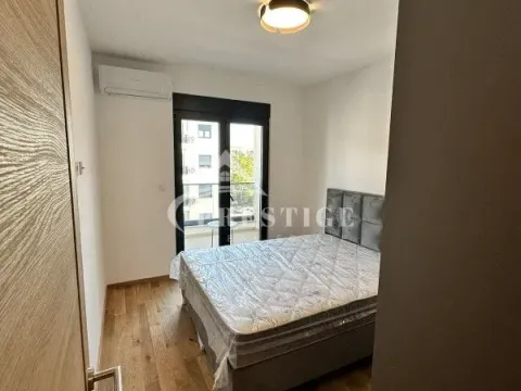 Prodaja, jednosoban stan, 47m², City Kvart, Podgorica - image 3