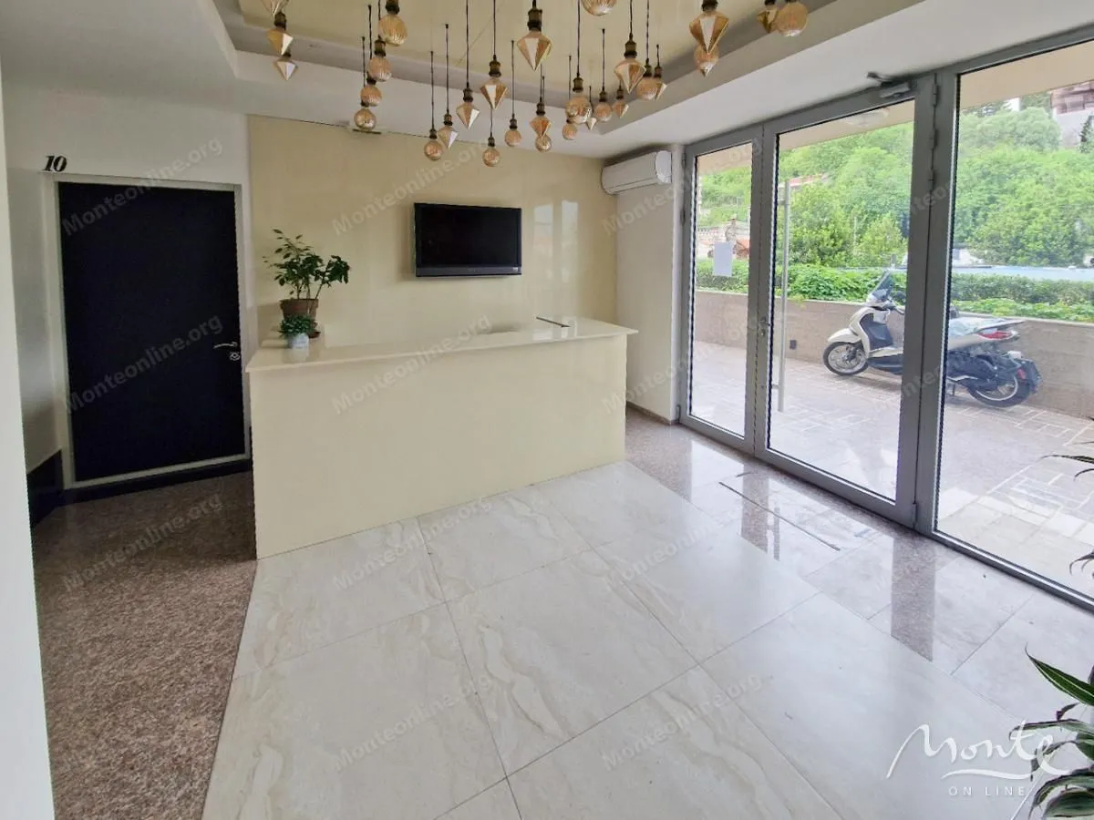 Sale, two bedroom apartment, 65m², Bečići, Budva
