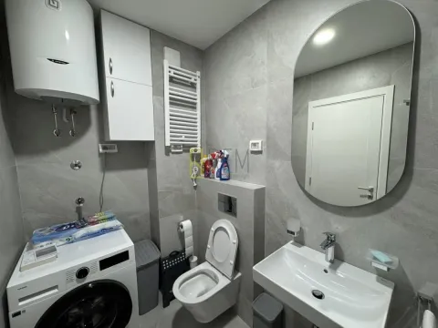 Izdavanje, jednosoban stan, 49m², City Kvart, Podgorica - image 10