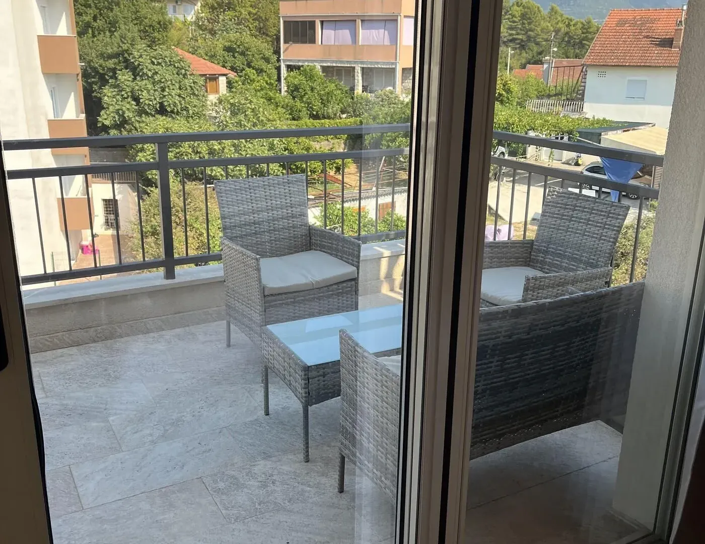Prodaja, trosoban stan, 99m², Kalimanj, Tivat