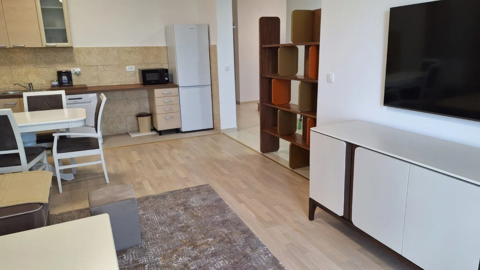 Sale, three bedroom apartment, 107m², Centar, Tivat