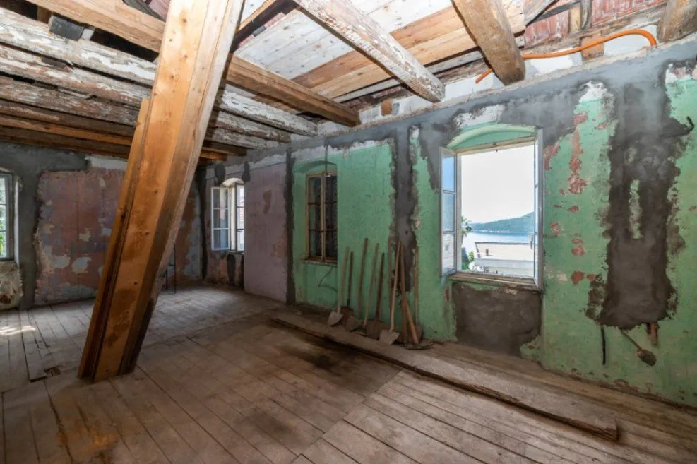 Prodaja, jednosoban stan, 93m², Srbina, Herceg Novi