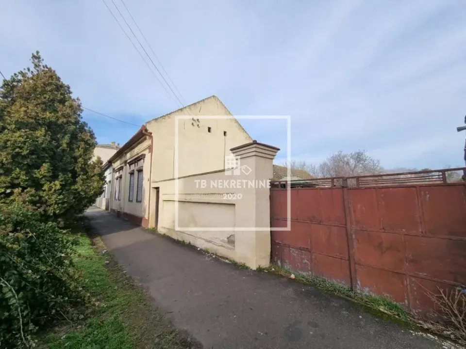 Prodaja, kuća, 250m², Bačka Palanka, Novi Sad