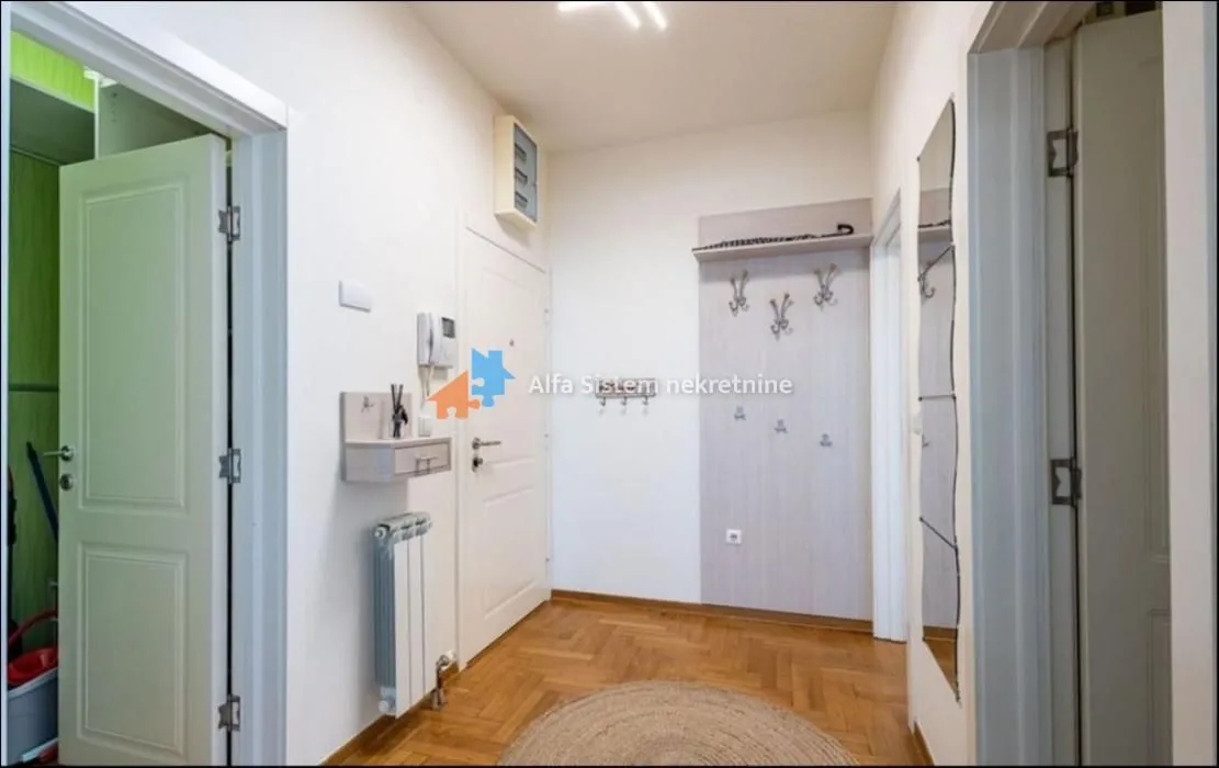 Izdavanje, trosoban stan, 106m², Vračar Hram, Vračar Sve Podlokacije