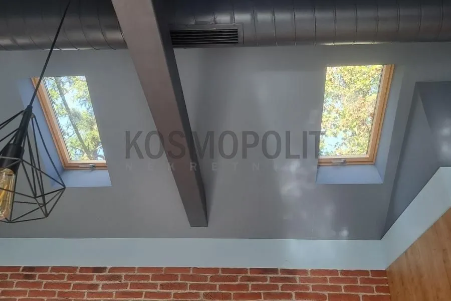 Sale, office space, 40m², Petlovo Brdo, Beograd