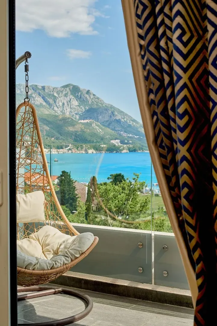 Sale, two bedroom apartment, 73m², Bečići, Budva