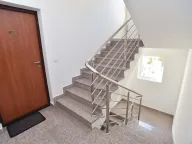 Izdavanje, dvosoban stan, 50m², Budva, Crna Gora - image 9